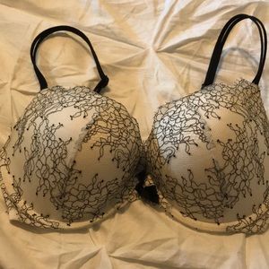 Very Sexy Push-Up Bra